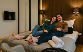 NAR Royalton Apartments Studios Rooms